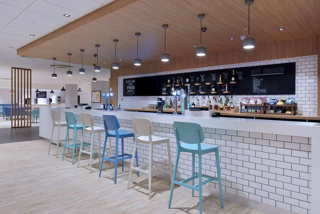 Mercure London Gatwick Airport Horley Restoran foto
