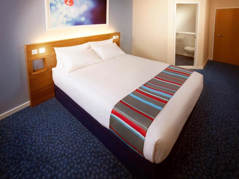 Mercure London Gatwick Airport Horley Bagian luar foto
